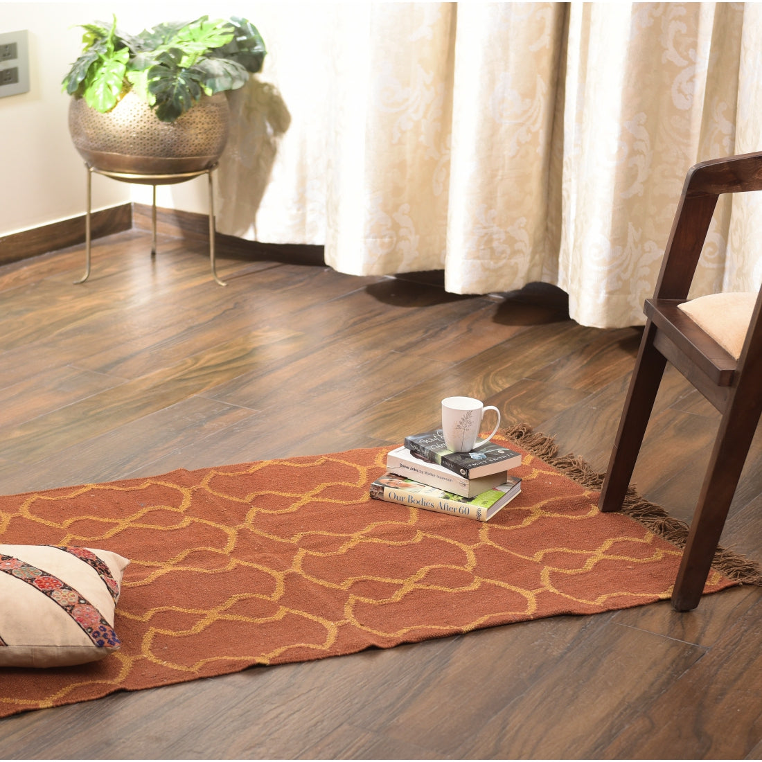 Rust and Light Brown Woven Rug – razaaiwala