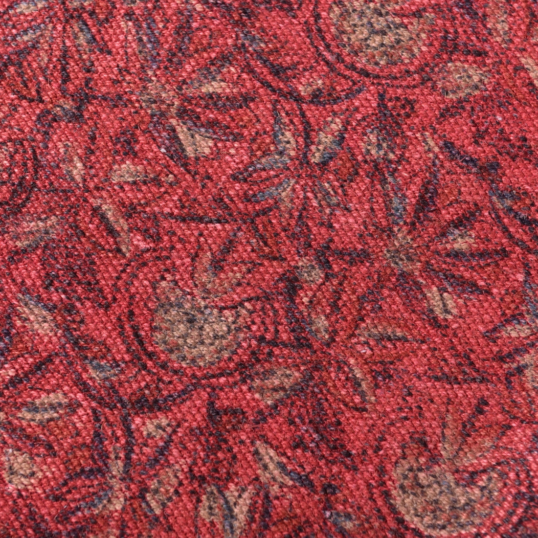 Red Woven Rug – razaaiwala